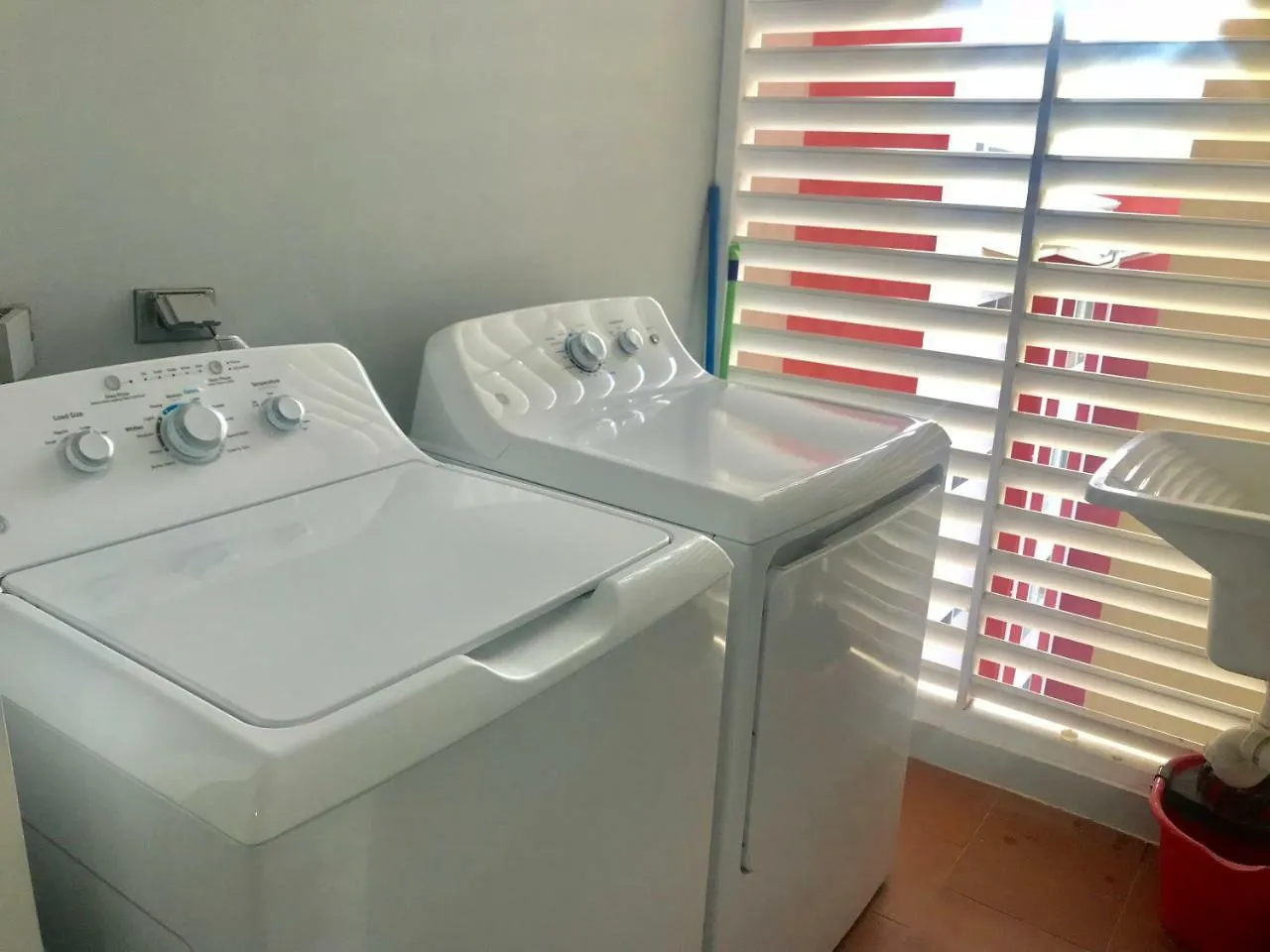 Modern 3 Bedroom Condo In Gated West Hills Port of Spain 0*,