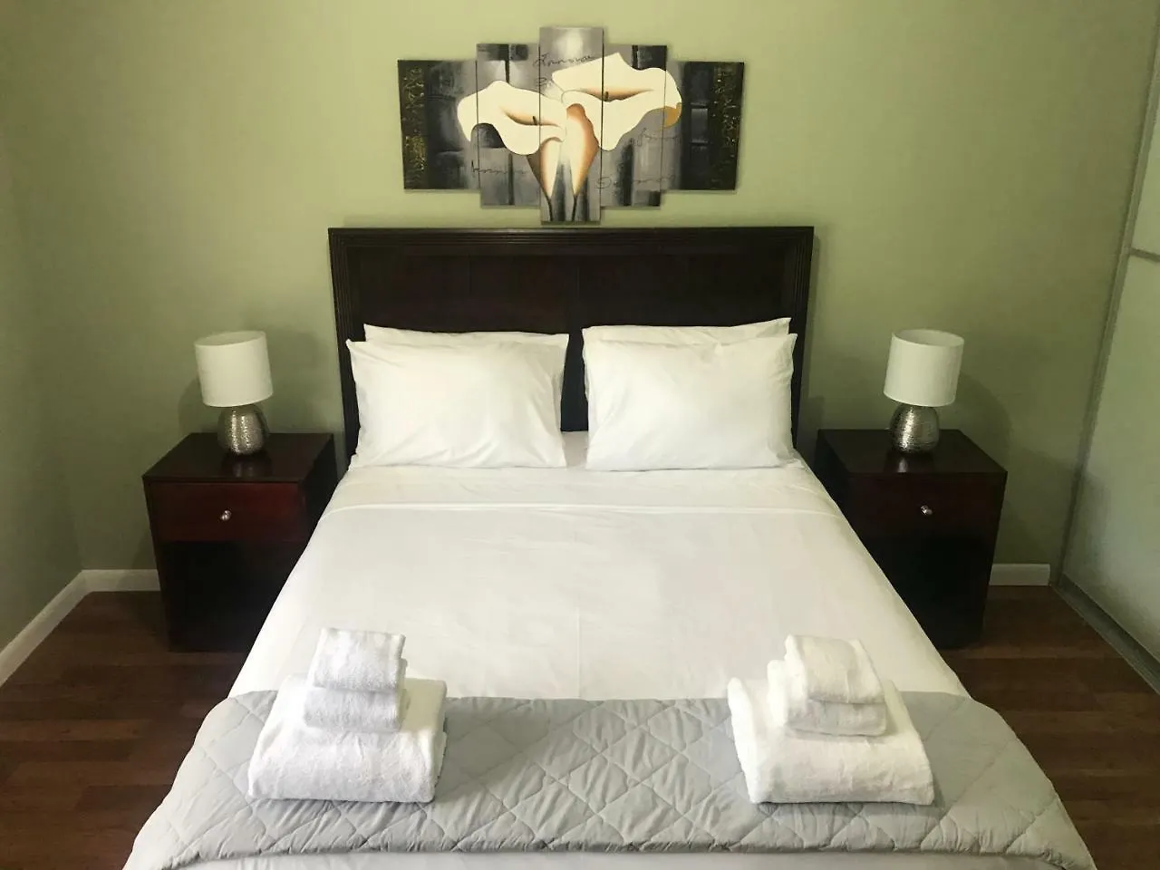 Modern 3 Bedroom Condo In Gated West Hills Port of Spain 0*,